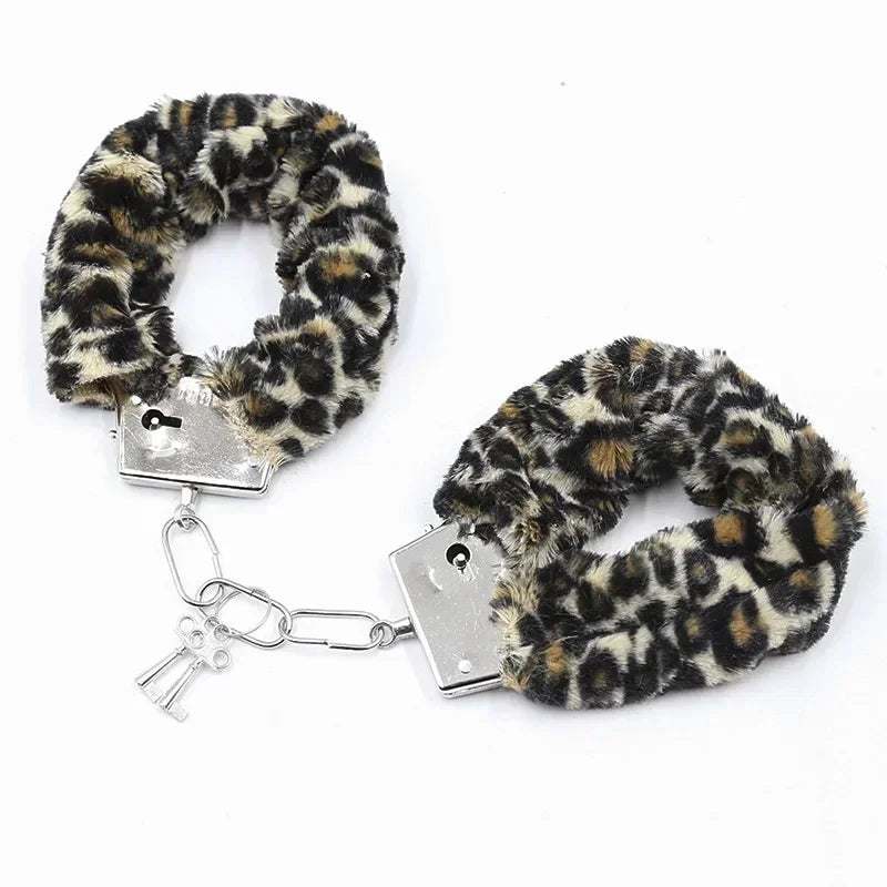 Fuzzy Plush Handcuffs  Soft Bondage Restraints for Couples Play  Adjustable  Comfortable - buysextoyth